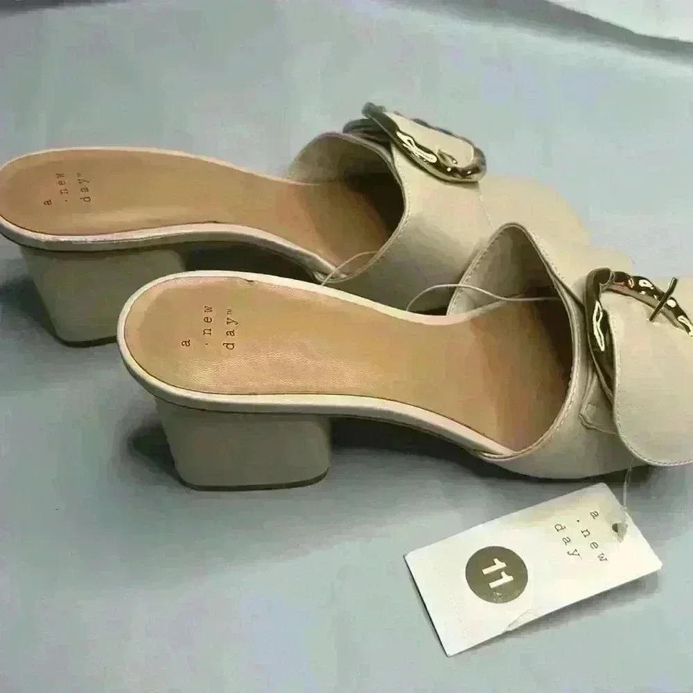 Women's Cream Colored Wedge Heel, New in Box Size 11 A New Day Target - Picture 7 of 9